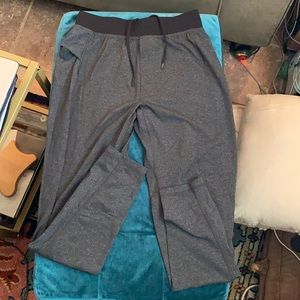 Lululemon men’s gray joggers small